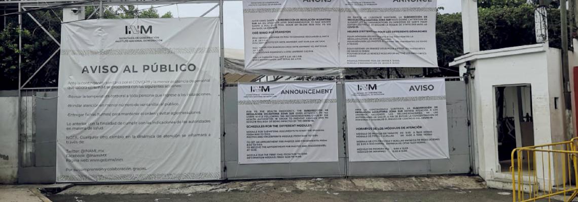 Mantas impresas en México para apoyar al Instituto Nacional de Migración con información en fronteras