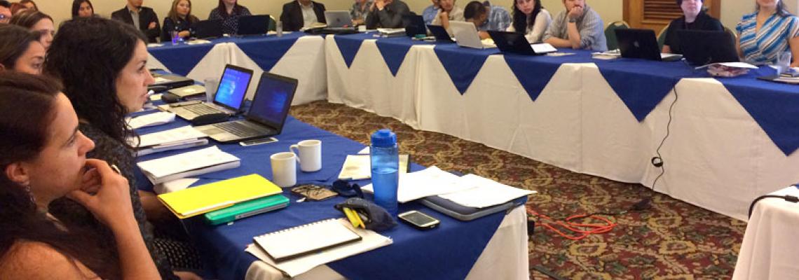 Delegates discuss protection issues relating to unaccompanied migrant children. Photo: Sandra Ramírez / IOM