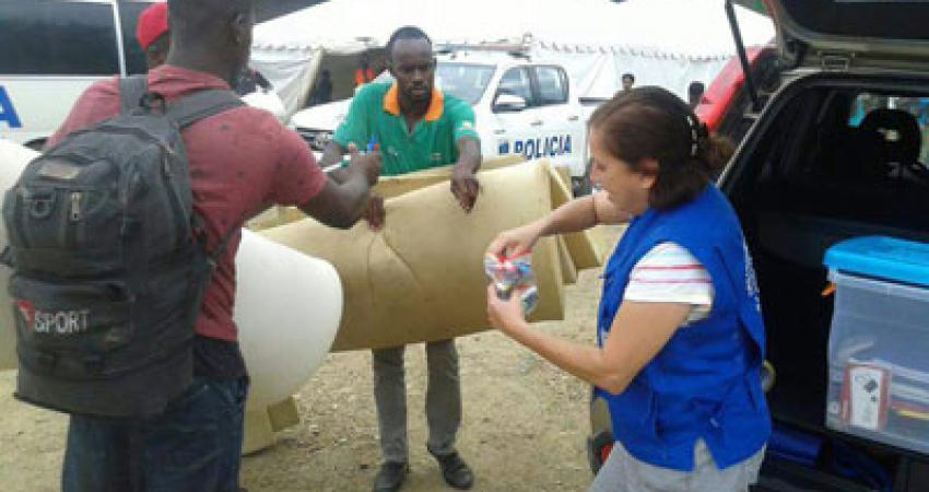 Imagen assistance to migrants affected by Hurricane Otto