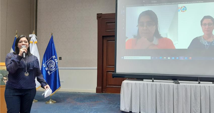 Funcionaria de la OIM imparte sesión sobre género y migración