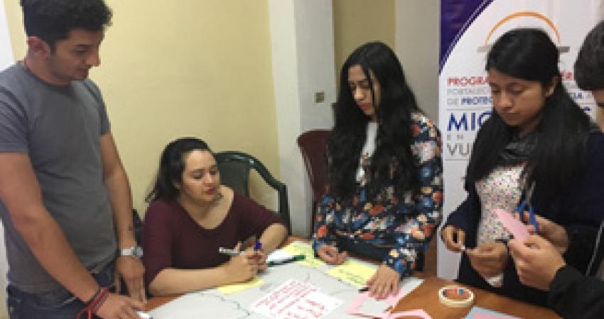 Jóvenes en Mesoamérica producen mensajes radiofónicos